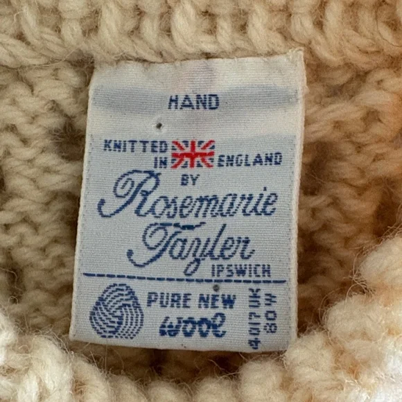 Child’s Cozy Cable Knit Wool Sweater- Vintage Handmade - Picture 2 of 12